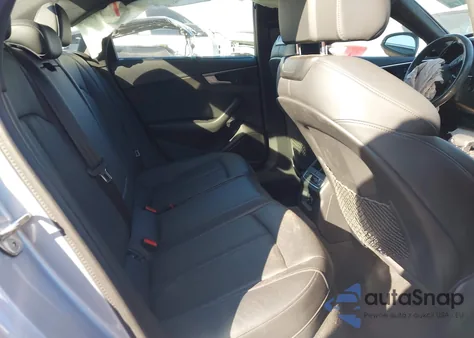 2017 Audi A4 2.0T Premium z USA, uszkodzony, nr VIN WAUFNAF42HA158645